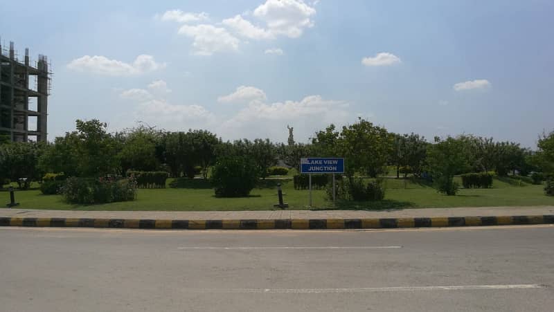 Bahria Enclave Sector C-1 10 Marla Plot Near To Boulevard Available For Sale In Prime Location. Reasonable Demand. 11