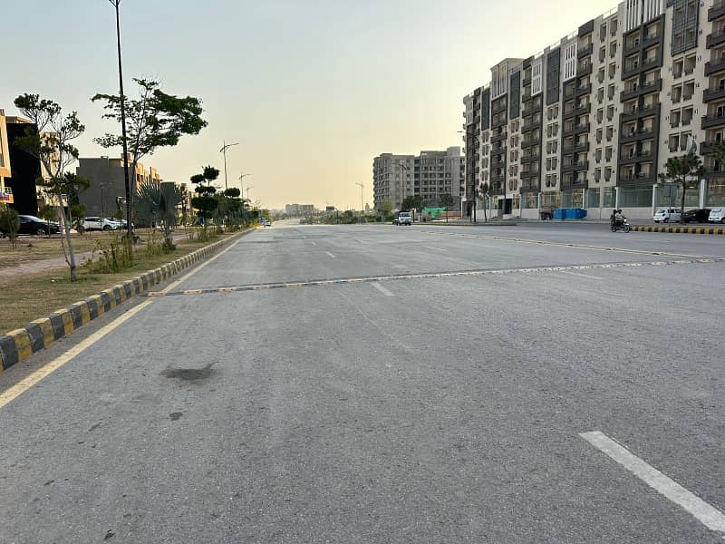 Bahria Enclave Sector C Avenue Commercial Plot Available In Main Boulevard. 1