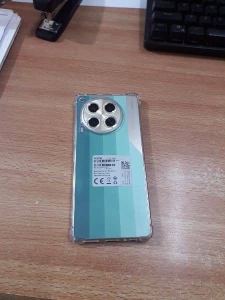 tecno camon 30 loewe 1