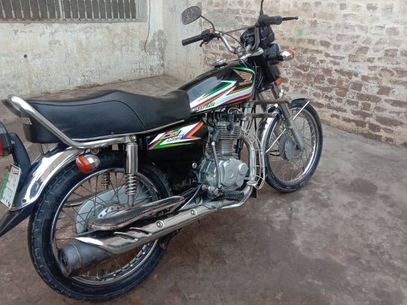 Honda 125 CG in its original condition, the engine is not even open 0