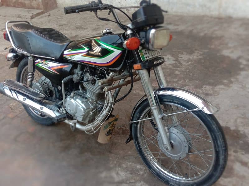 Honda 125 CG in its original condition, the engine is not even open 1