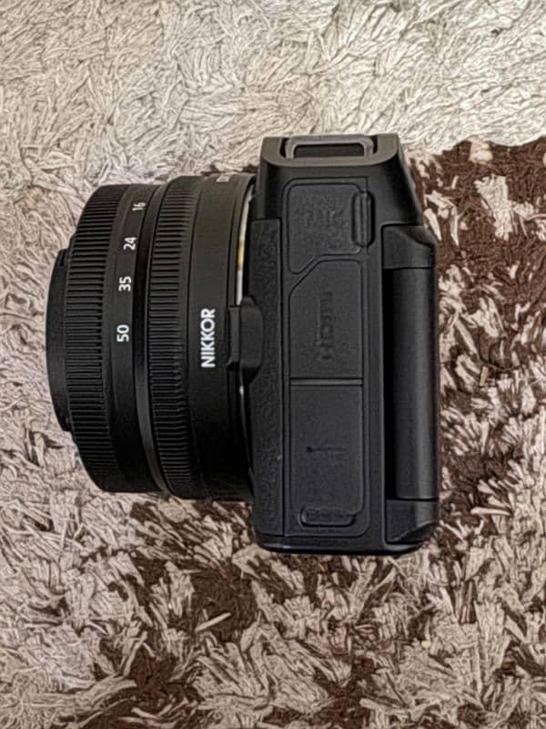 Nikon Z30 with full box 6