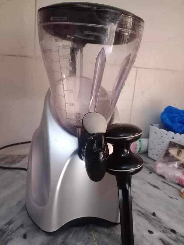 smoothie and good condition Kenwood  new price 17500 1