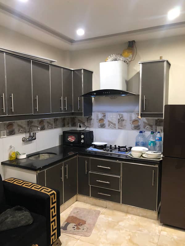 Fully Furnished 2 Bed Apartment For Rent in Bahria Town Lahore 0