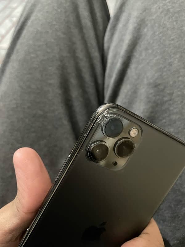 iphone 11 pro max 1