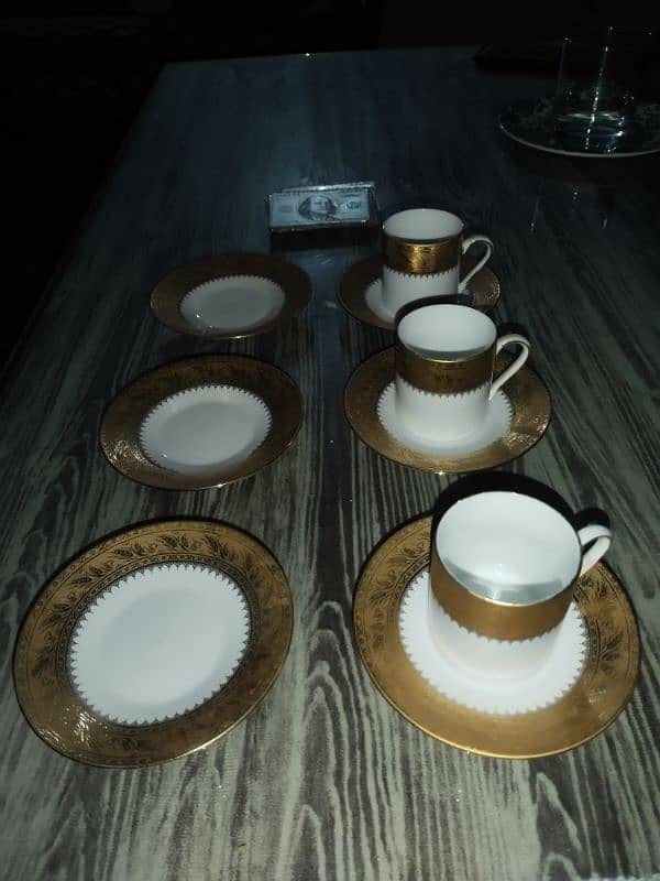 24 Crt Gold Plated Japan . . Cups & Plates 1