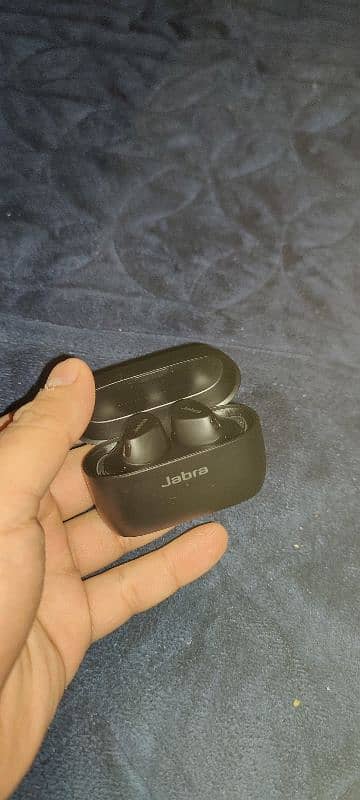 Jabra active 4 Bluetooth earbuds/ buds 1