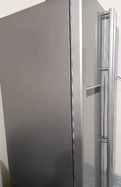 SamSung Digital Inverter Double Door Refrigrator 1