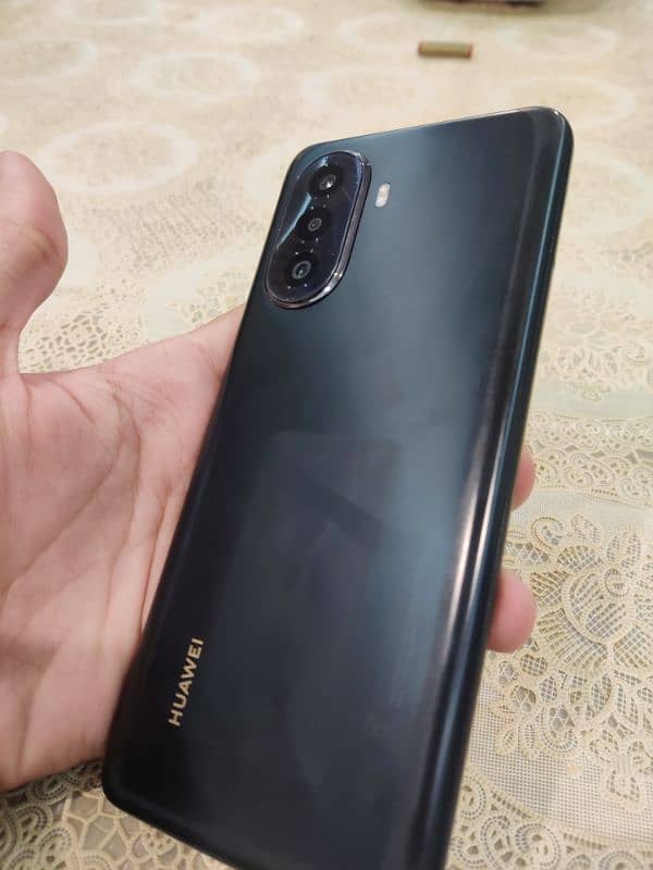 Huawei nova y71 0