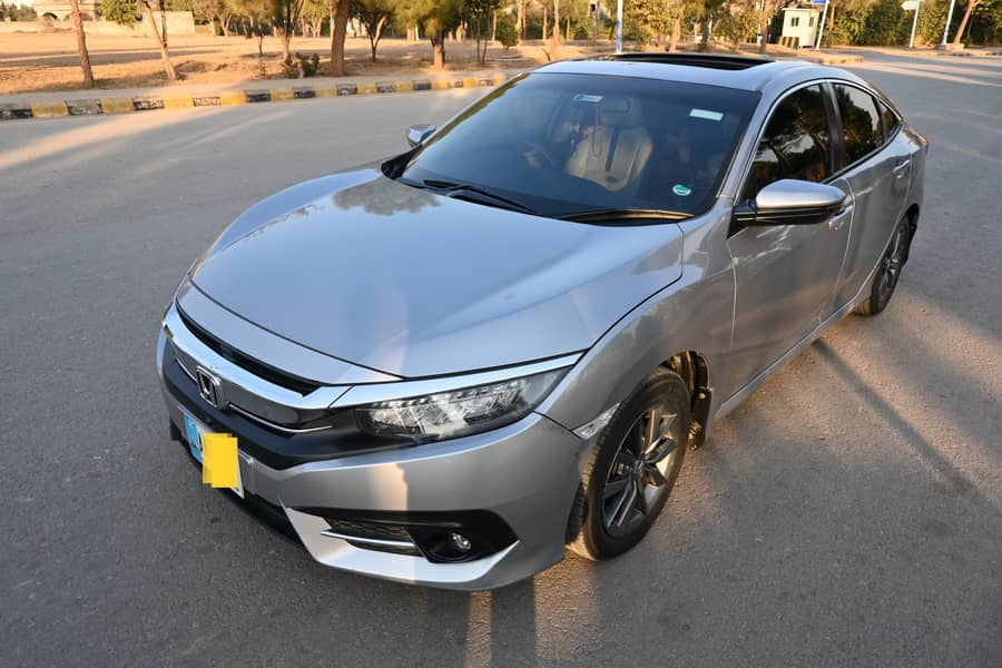 Honda Civic Oriel 2019 15