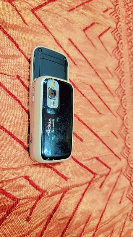 Nokia 6111.2005 Old Model Special for Students ( Girls ) 7