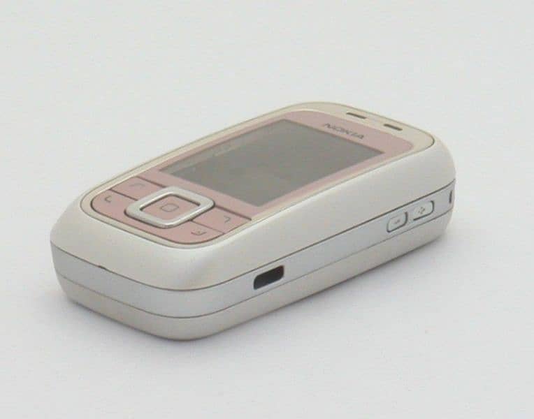 Nokia 6111.2005 Old Model Special for Students ( Girls ) 14