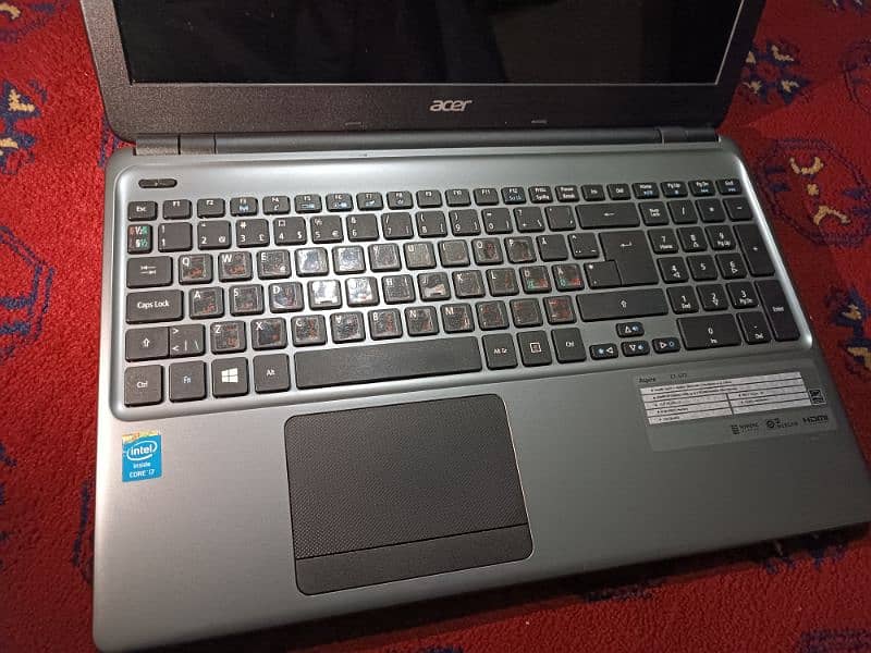 laptop larkana 2