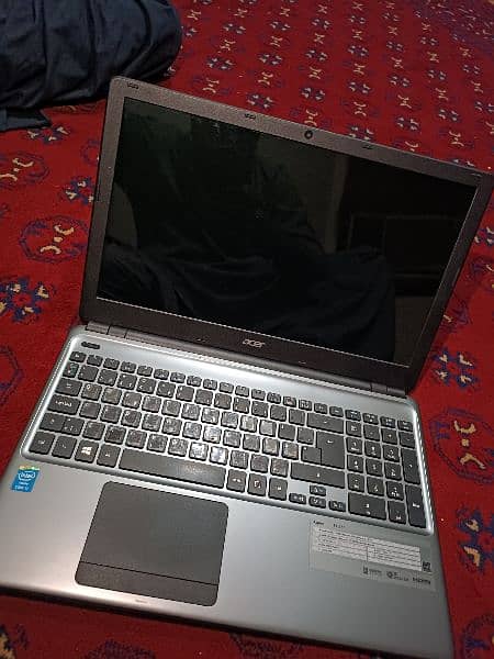 laptop larkana 3