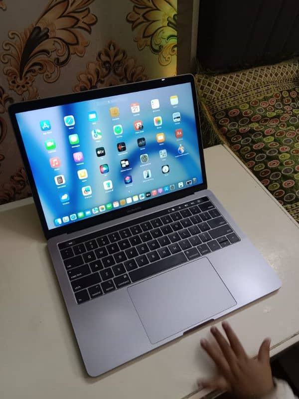 MacBook pro 2018_13.3"inch (16GB/256GB SSD) 8