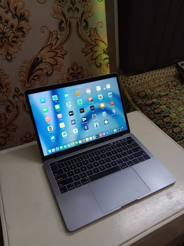 MacBook pro 2018_13.3"inch (16GB/256GB SSD) 10