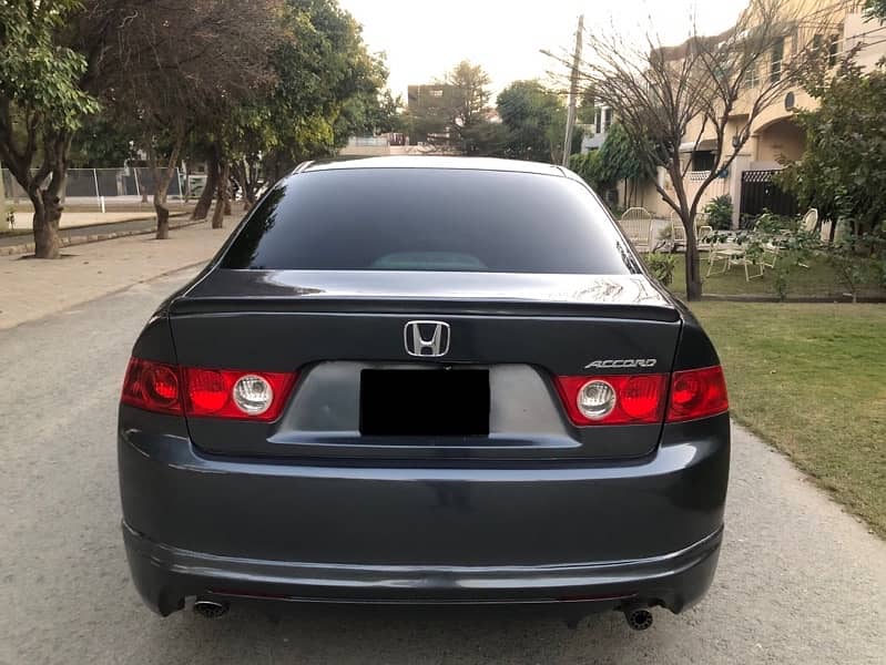 Honda Accord 2002 11