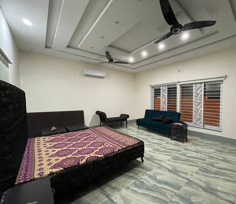 Fully Furnished 5 Marla Lower Portion For Rent in Bahria Town Lahore 1