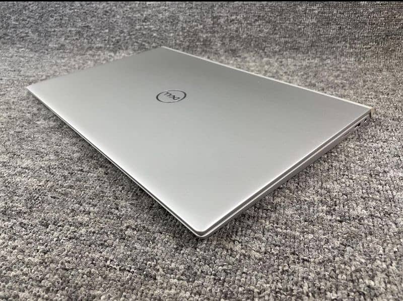 Dell Laptop Cor i5 10th generation 1