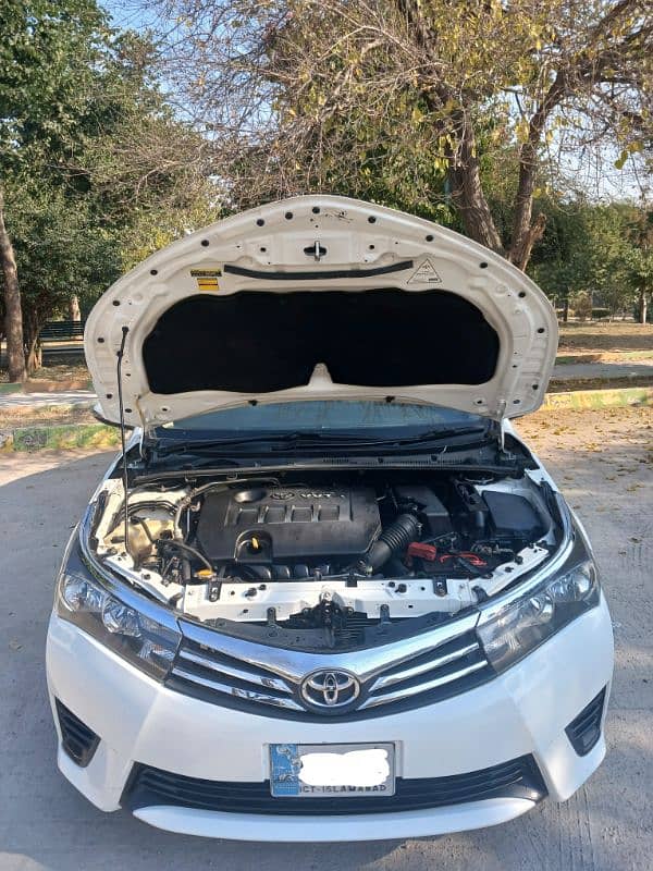 Toyota Corolla Altis 2016 10