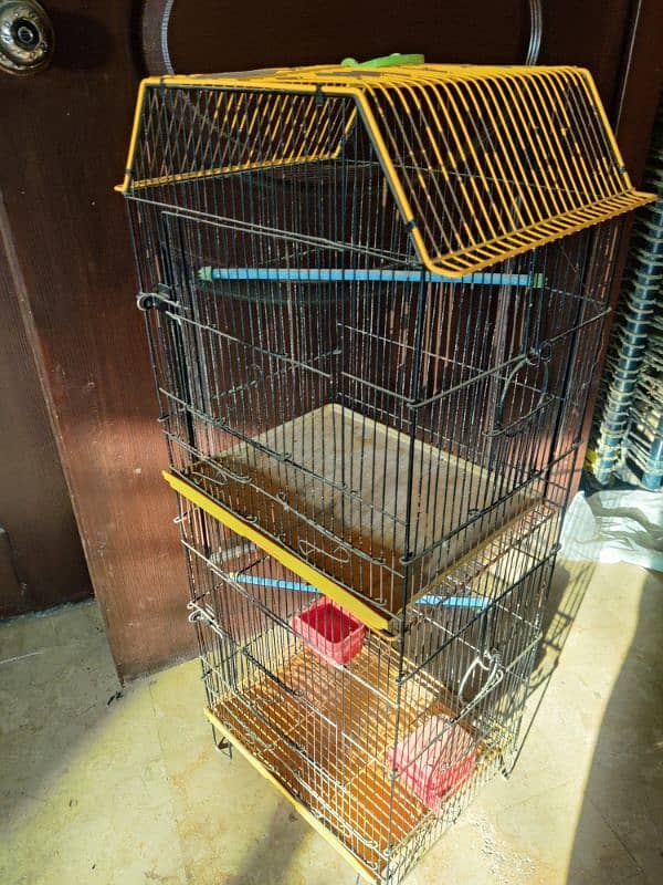 2 cages for sale . 4