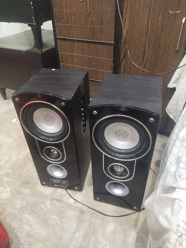 Studio Monitor Speakers with amplifier & aditional 2 Audionic Speakers 5