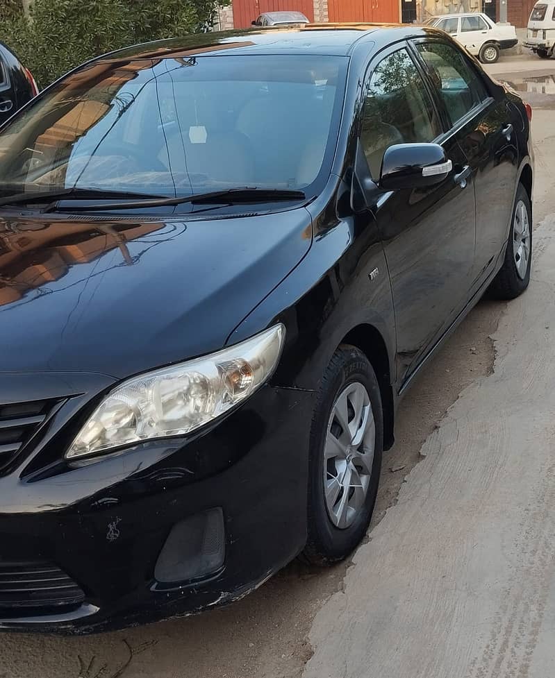 Toyota Corolla XLi VVTi 2014 3