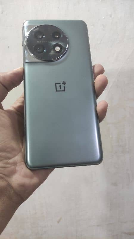 OnePlus 11 5G 16 256 GB 10 by 10 non PTA 1