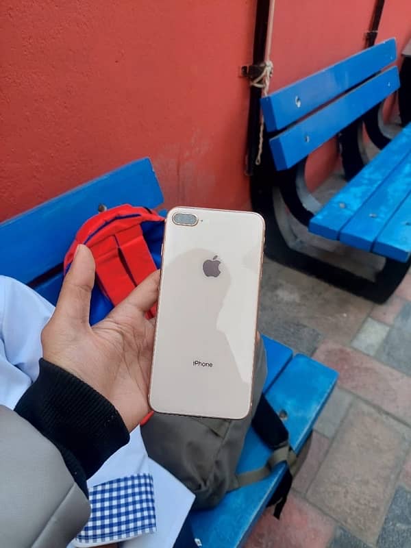 i Phone 8 plus 1