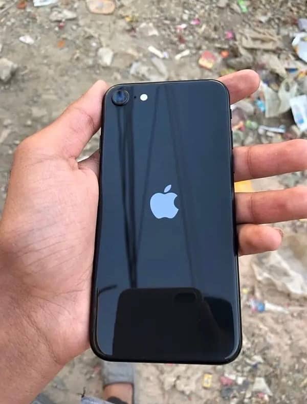 iPhone SE black colour 0