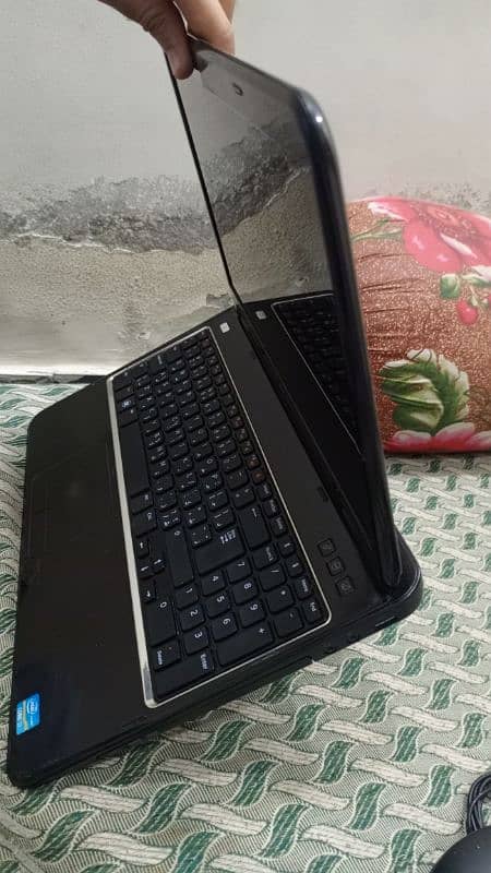 Dell Laptop Core i7 2nd Generation 3