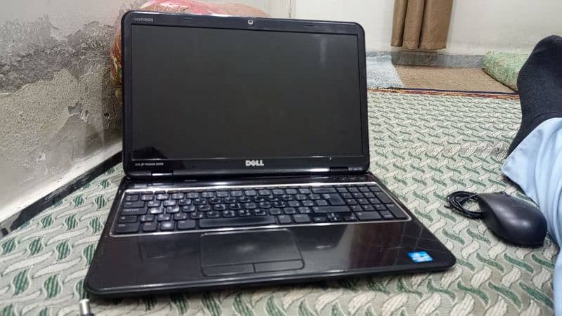 Dell Laptop Core i7 2nd Generation 5