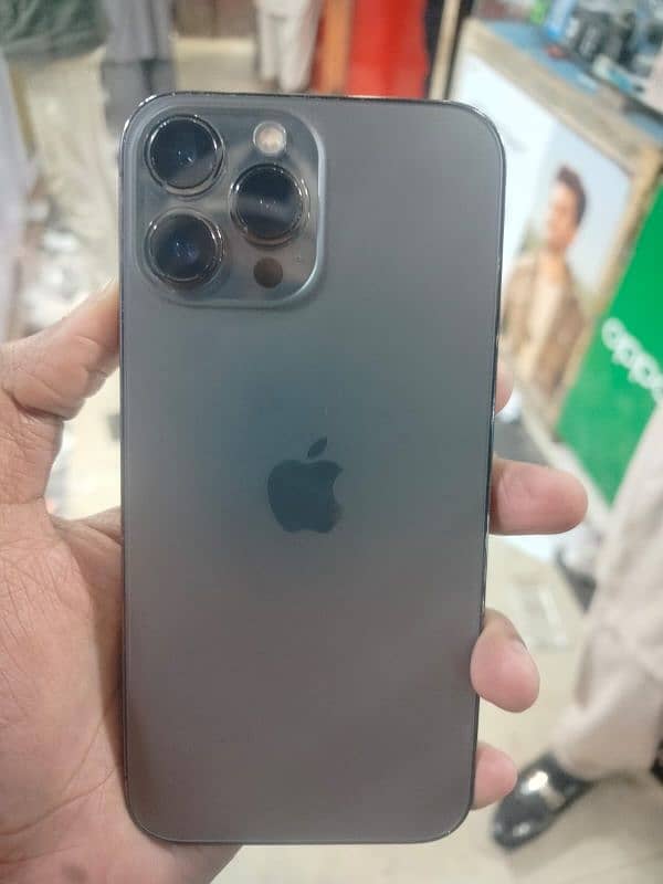 Iphone 13 pro max 128 gb factory unlock. . 1