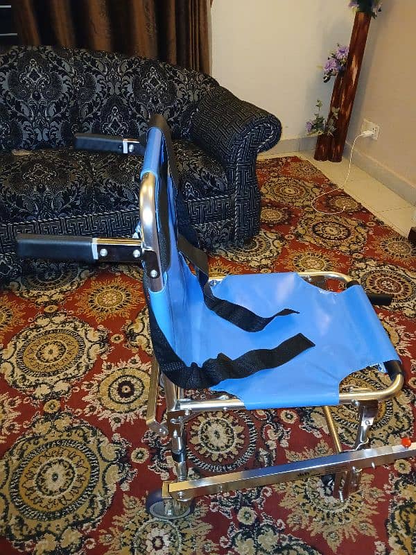 2 in 1 Wheel Chair & Stretcher 1