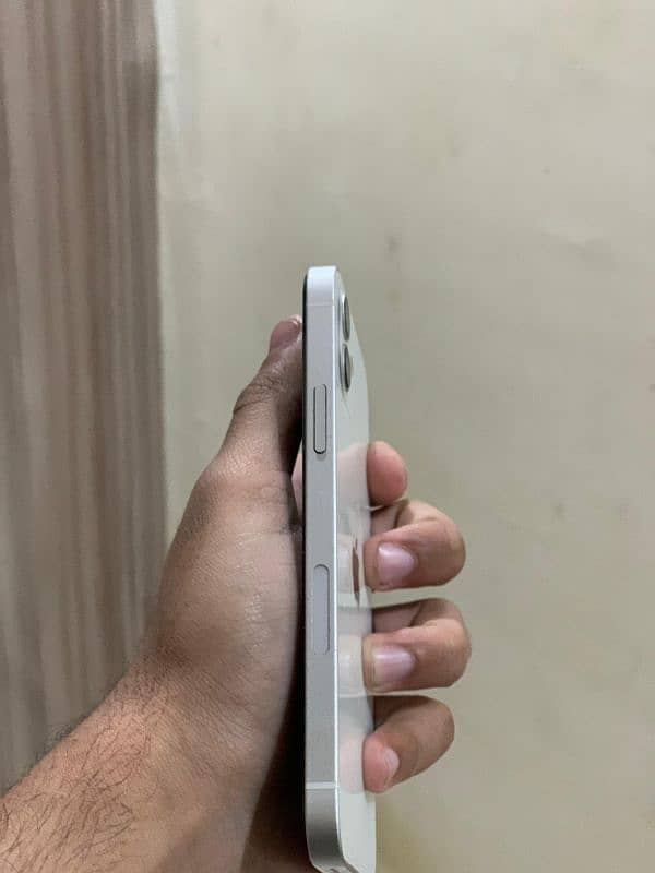 IPHONE 12 NON PTA JV BACK DAMAGE 7