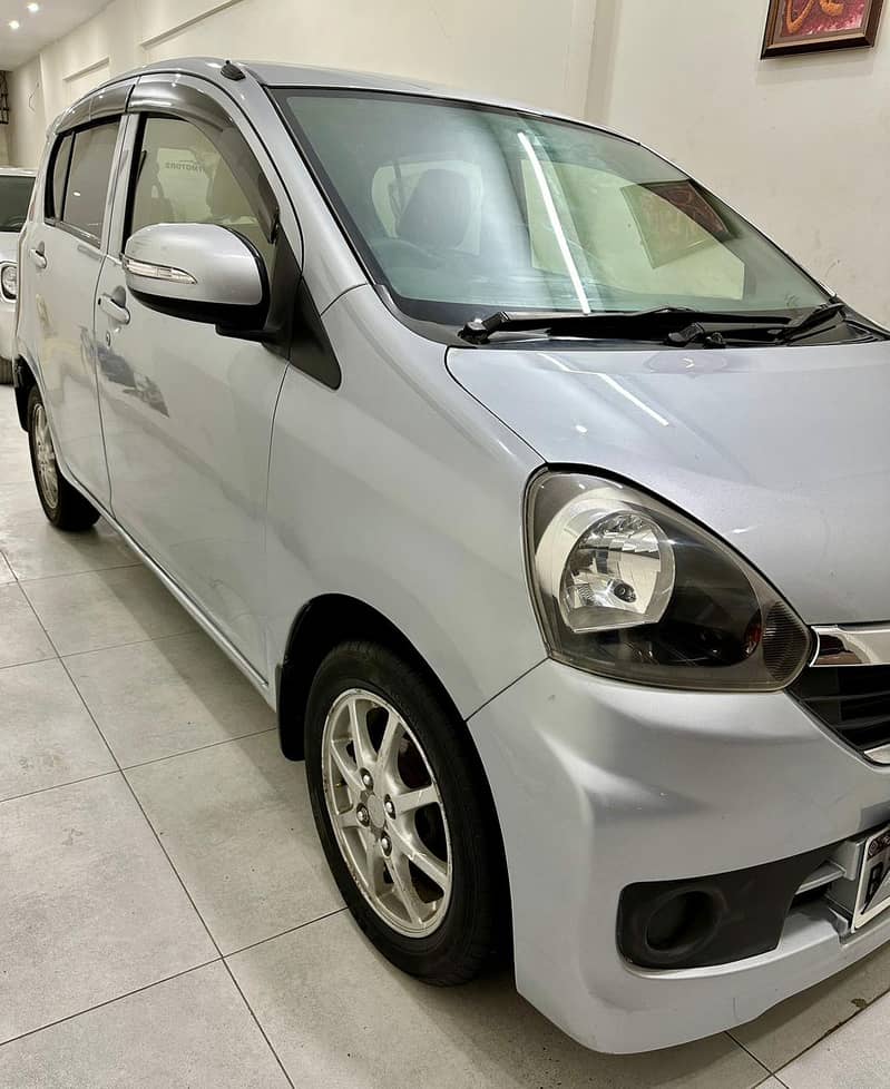 Daihatsu Mira 2015 2