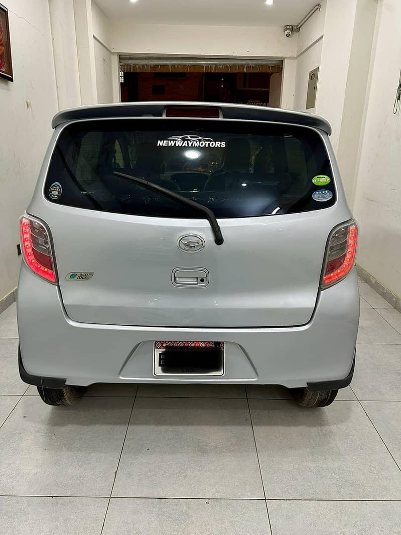 Daihatsu Mira 2015 6