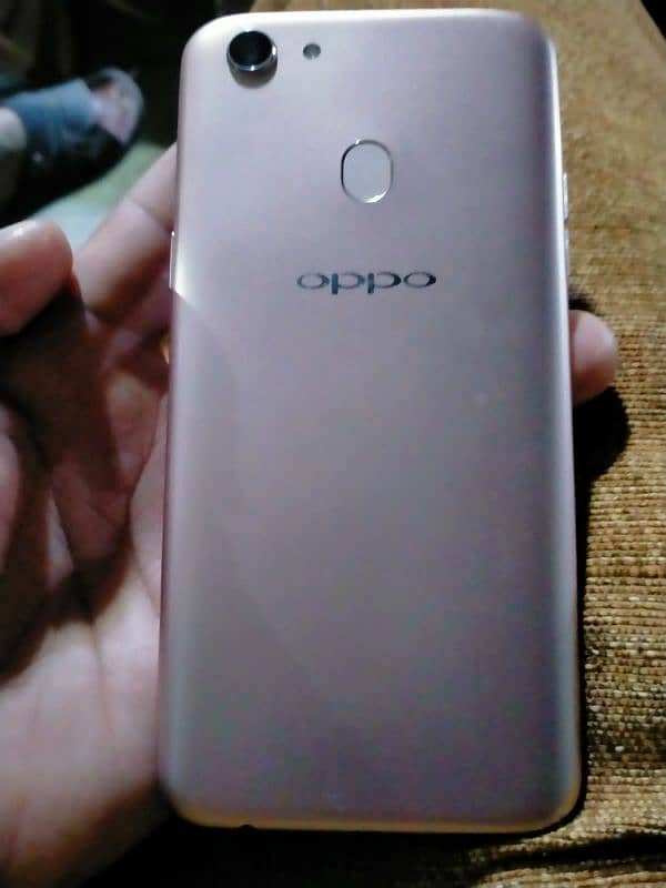 oppo f5  4/64 0