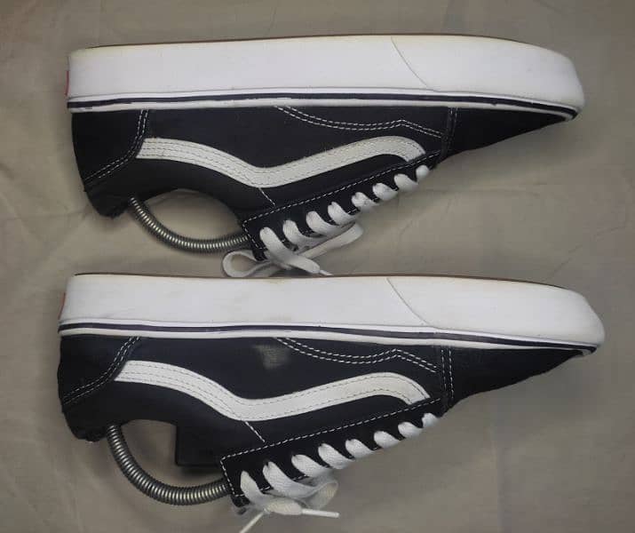 Vans Old Skool | Shoes | Footware 0