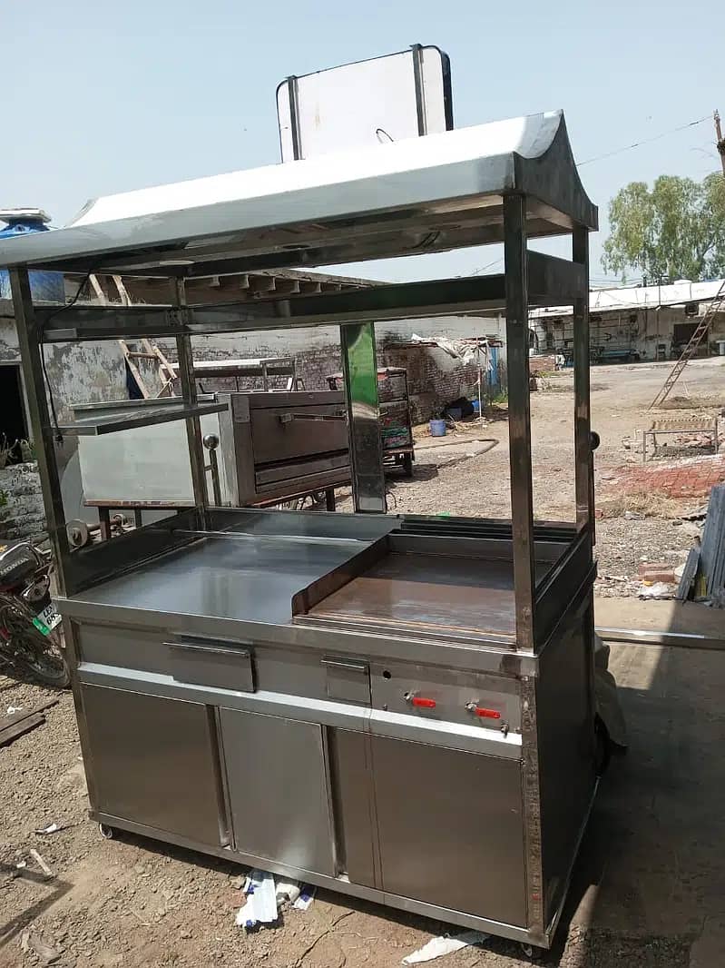 Salad Bar , bbq counter , grill counter, Hot plate, shawarma counter 8