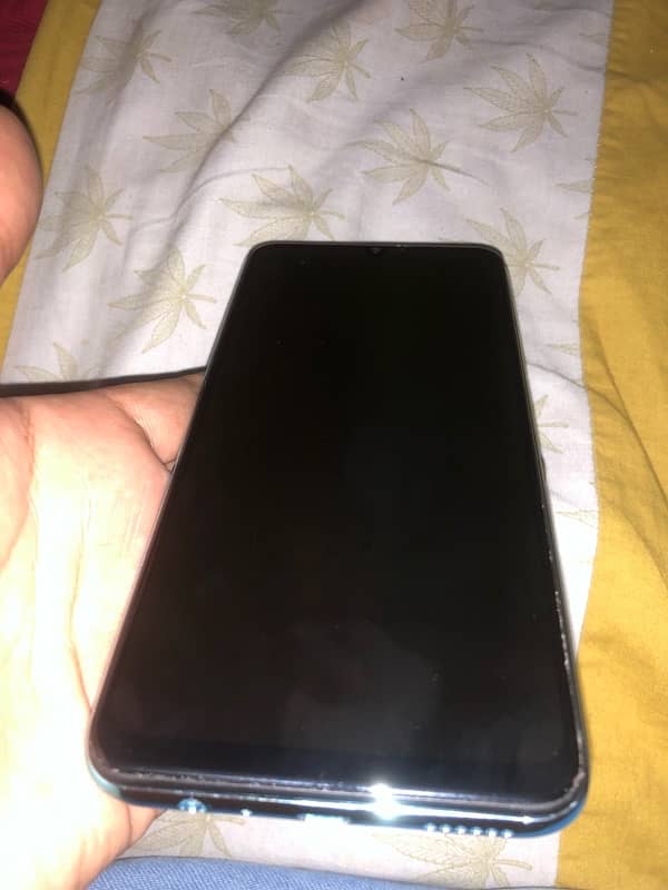 i want to sale urgent vivo s1 with shade panel 14