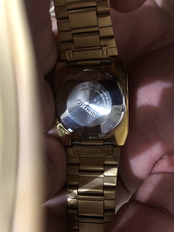 Seiko 5 Golden Watch 1