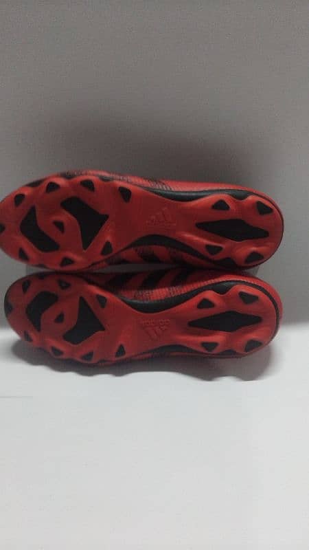 ADIDAS PREDATOR FREAK 0.5 2