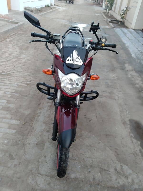 Suzuki gr 150 2018 modal red color 1