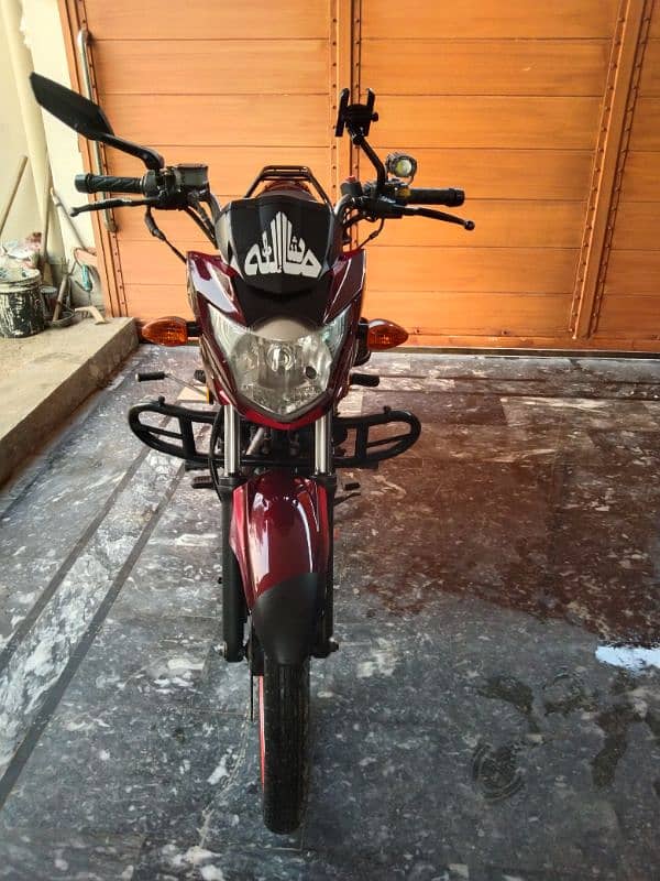 Suzuki gr 150 2018 modal red color 5