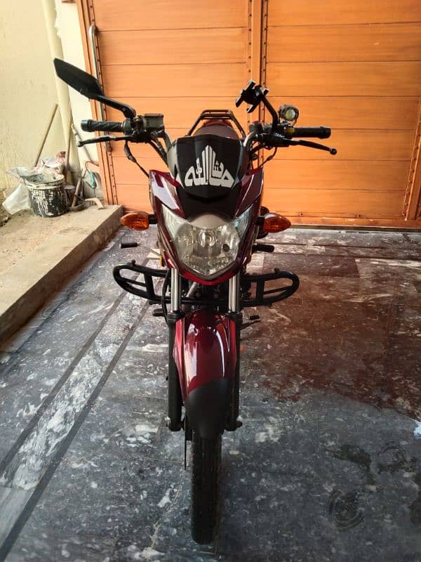 Suzuki gr 150 2018 modal red color 7