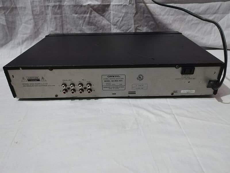 ONKYO STEREO GRAPHIC EQUALIZER . EQ - 201 . BREND NEW CONDITION 2