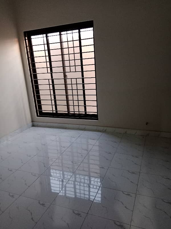 5 MARLA BEAUTIFUL HOUSE AVAILABLE FOR SALE IN SHALIMAR 1