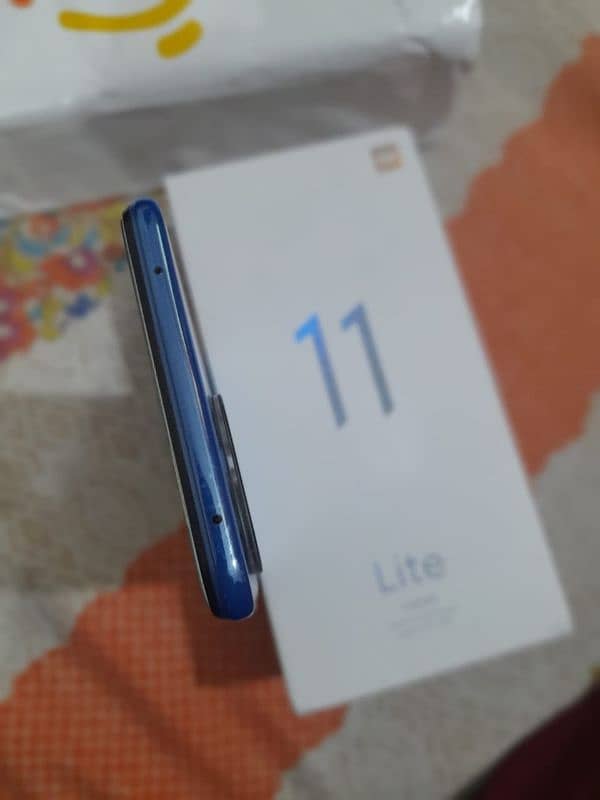 Xiaomi mi11 lite 6/128gb condition 10/9.5 6