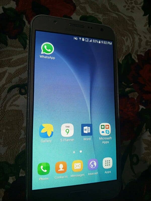 Samsung J7 2Gb ram 16Gb rom 1